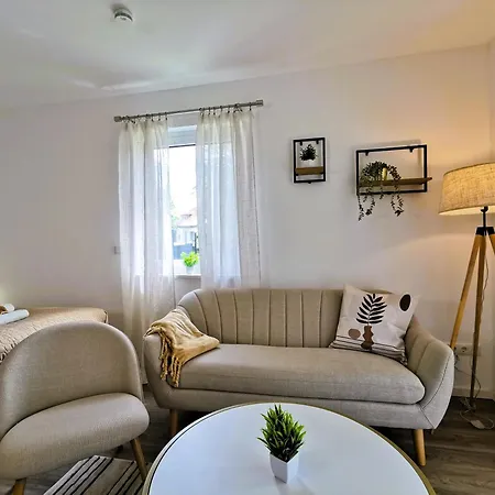 Bohnapartments Franzstrasse - Kostenlose Parkplaetze - Sehr Ruhig - Neubau - Vollausstattung - Wlan Apartment Hohen Neuendorf
